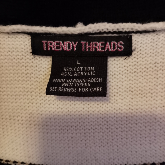 Leopard Print Striped Women's Sweater Like New - Picture 3 of 4